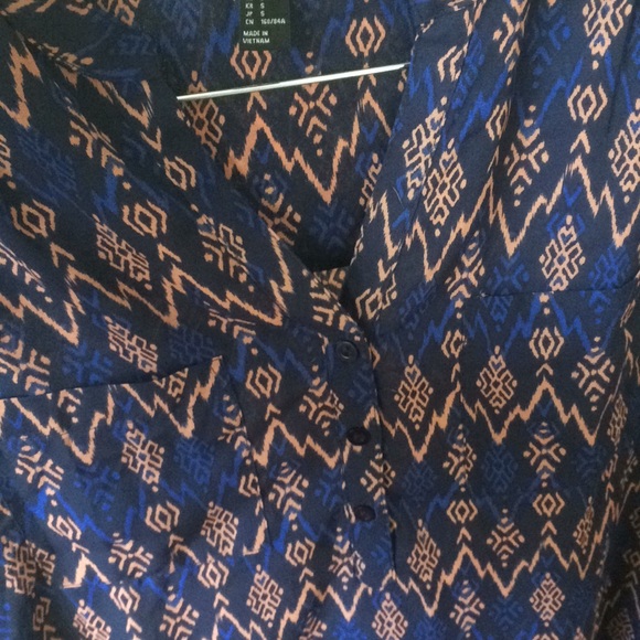 Geometric print blouse - Picture 2 of 3
